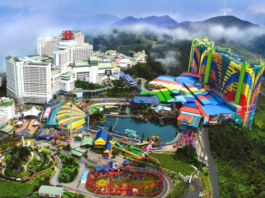 Reimagine the park visit. From gate to ride to gift shop